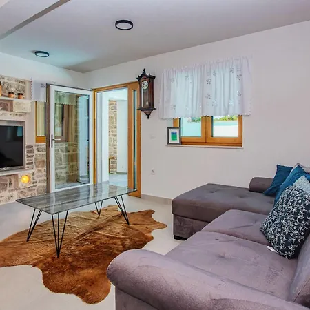 Vikendica Beautiful In Murter