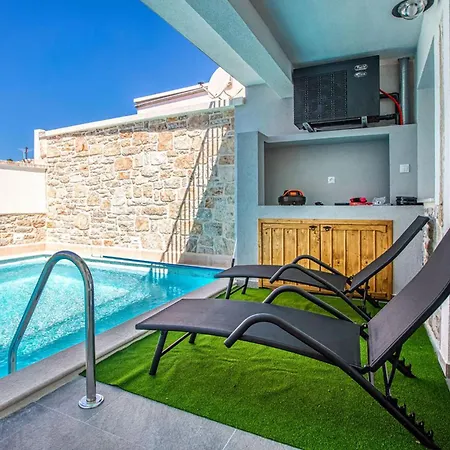 Beautiful In Vikendica Murter